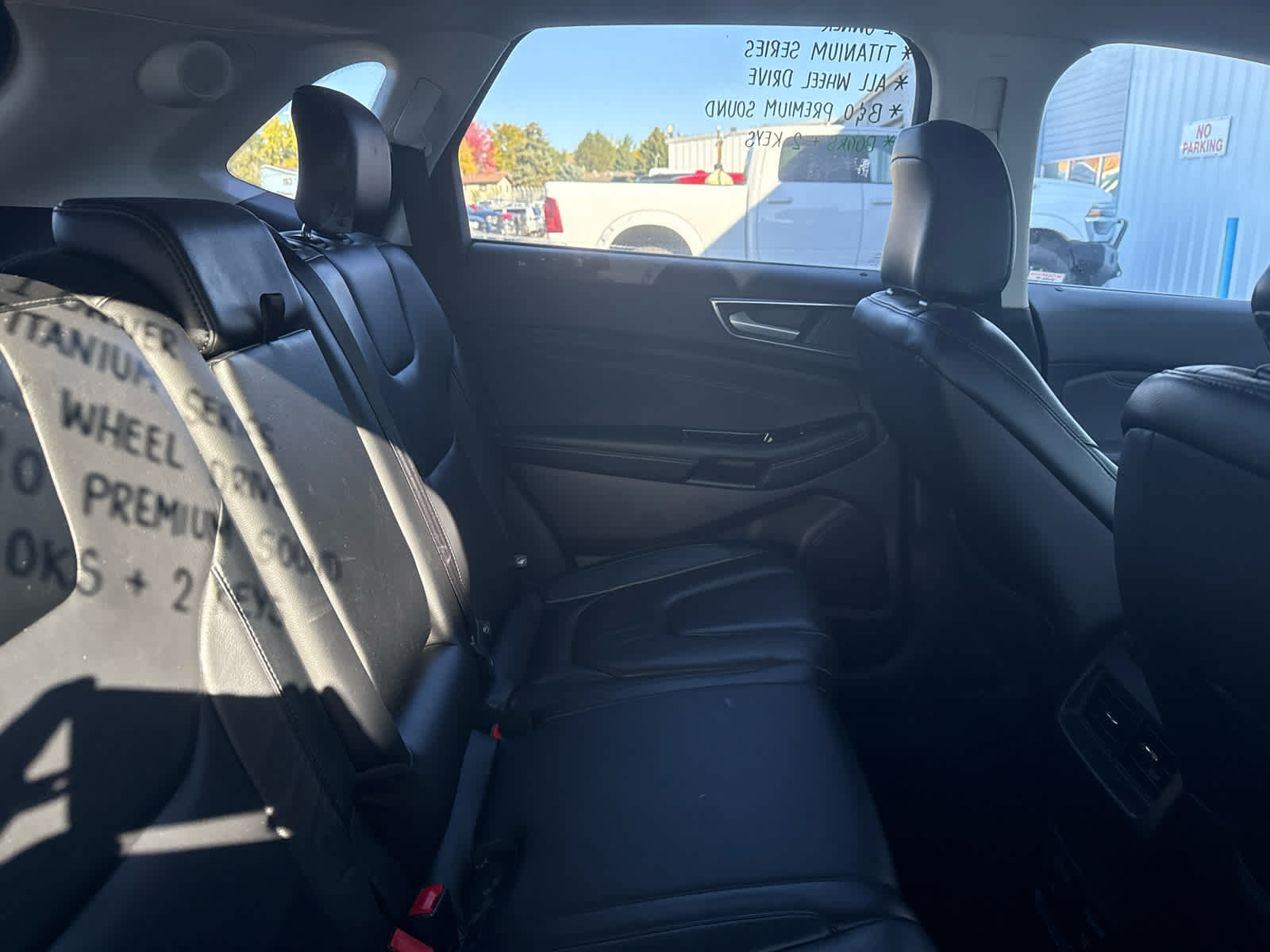 Used 2020 Ford Edge Titanium AWD/4WD image 5