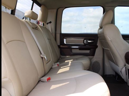 Used 2017 RAM 2500 Laramie w/ Convenience Group AWD/4WD image 22