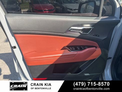 Certified 2025 Kia Sportage SX image 15