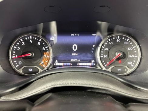 Used 2023 Jeep Renegade Latitude AWD/4WD image 16