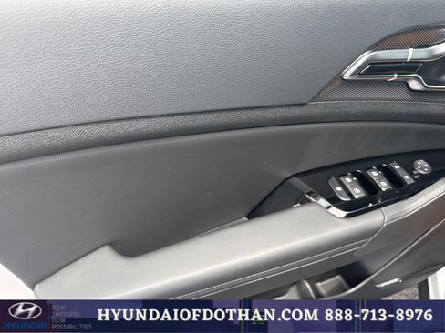 Used 2025 Kia Sportage SX FWD image 7