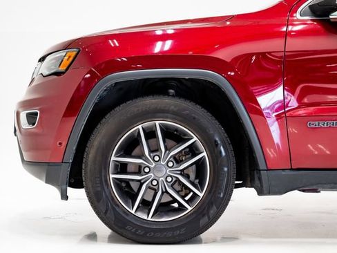 Used 2020 Jeep Grand Cherokee Limited w/ Luxury Group II AWD/4WD image 34