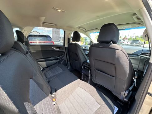 Used 2017 Ford Edge SE AWD/4WD image 13