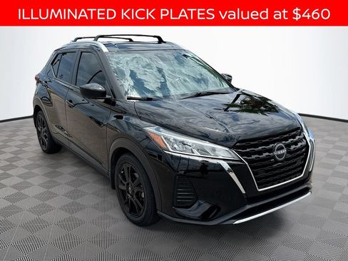 Used 2023 Nissan Kicks SV w/ Exterior Package FWD image 3