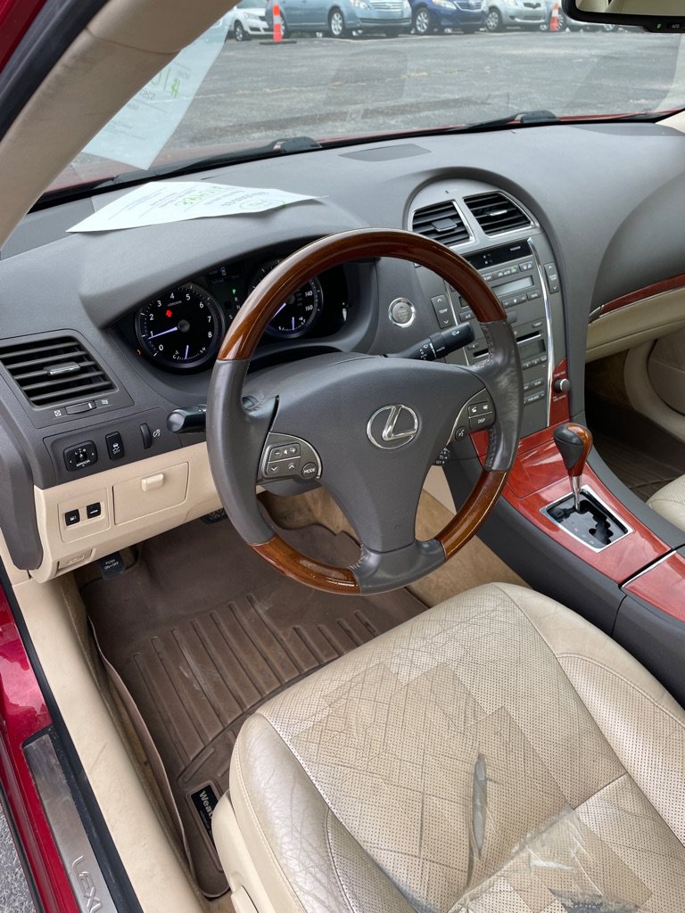 Used 2010 Lexus ES 350 w/ Preferred Accessory Package FWD image 9