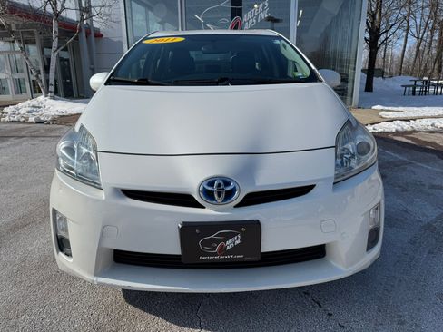Used 2011 Toyota Prius Three image 3