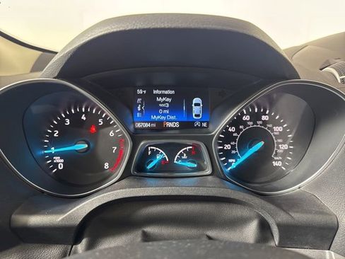 Certified 2018 Ford Escape SE w/ SE Sync 3 Package AWD/4WD image 19