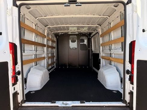 Used 2025 RAM ProMaster 2500 w/ U-Haul Equipment Group FWD image 8