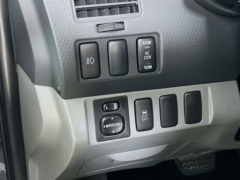 Used 2014 Toyota Tacoma PreRunner w/ TRD Sport Package RWD image 16