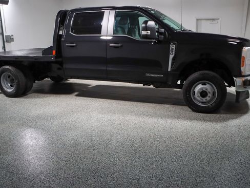 Used 2023 Ford F350 XL w/ XL Chrome Package image 7