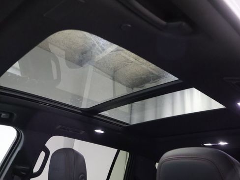 Used 2024 Chevrolet Traverse RS w/ LPO, Floor Liner Package AWD/4WD image 31