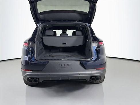 Certified 2024 Porsche Cayenne AWD/4WD image 35