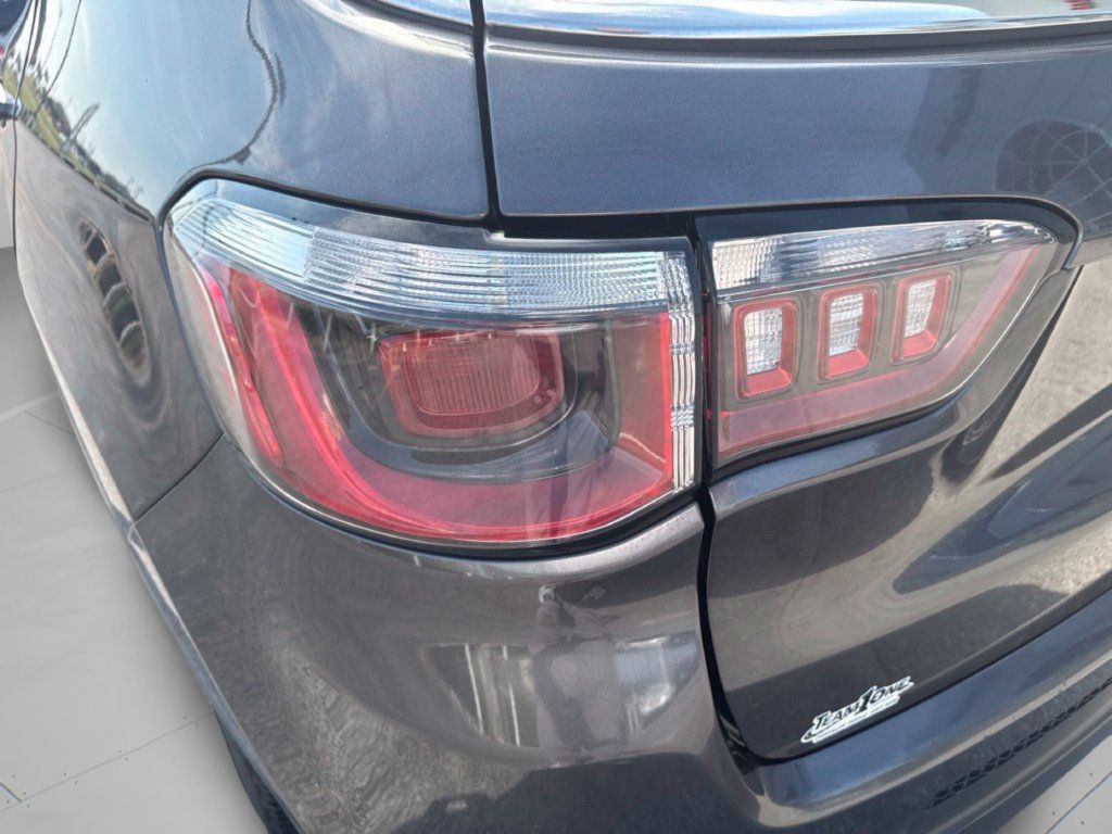 Used 2019 Jeep Compass Limited FWD image 37