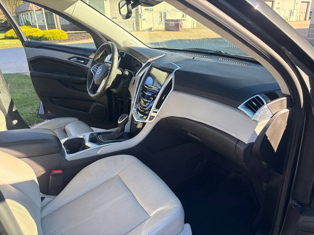 Used 2014 Cadillac SRX Luxury w/ Driver Awareness Package FWD image 10