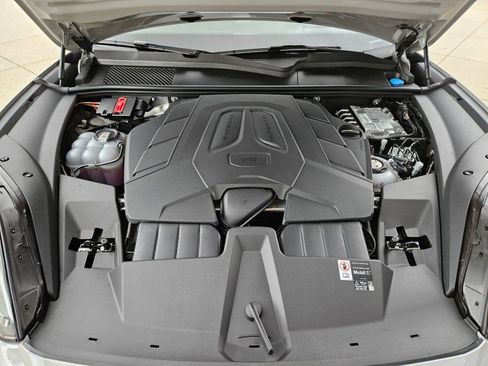 New 2026 Porsche Cayenne E-Hybrid AWD/4WD image 28