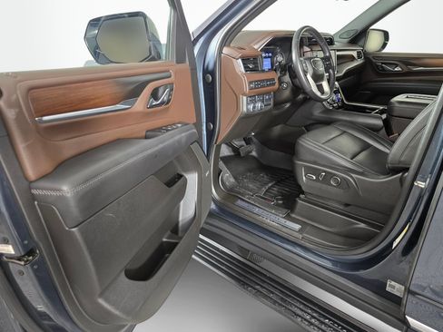 Used 2021 GMC Yukon Denali w/ Denali Ultimate Package AWD/4WD image 20