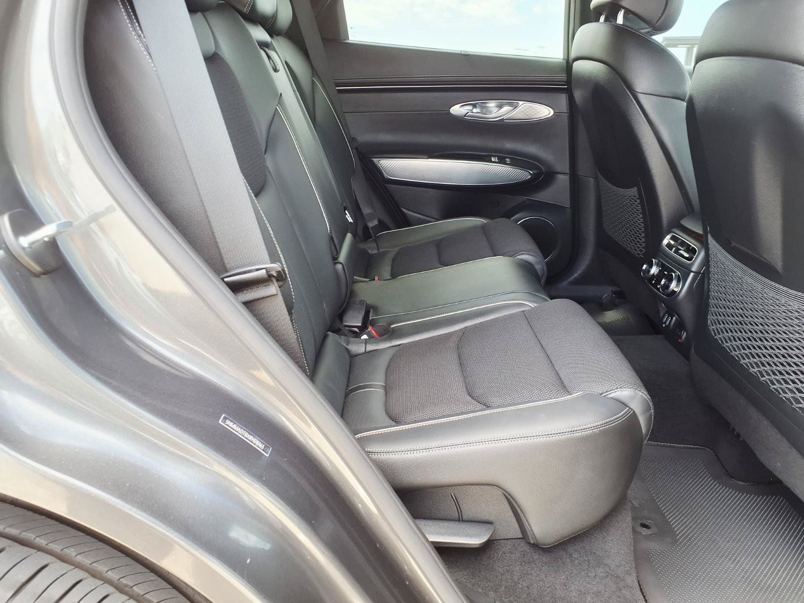 Certified 2024 Genesis GV70 2.5T w/ Sport Prestige Package AWD/4WD image 14