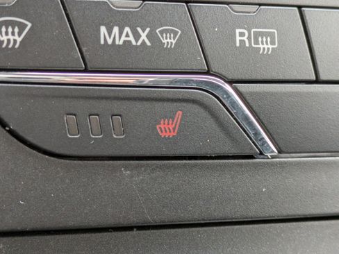 Used 2017 Ford Edge SEL w/ Equipment Group 201A image 28