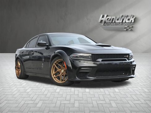 Used 2022 Dodge Charger Scat Pack image 2