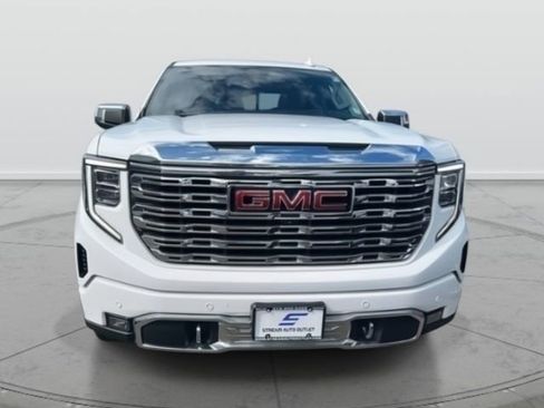 Used 2022 GMC Sierra 1500 Denali w/ Denali Reserve Package image 2