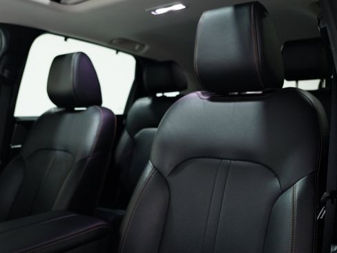 Used 2024 MAZDA CX-90 3.3 Turbo w/ Preferred Plus image 10