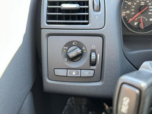 Used 2013 Volvo C30 T5 w/ Climate Pkg image 24