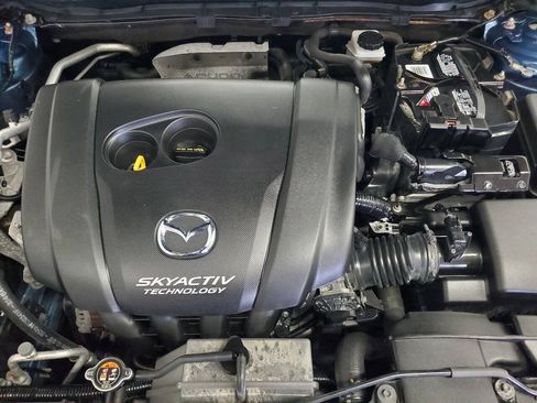 Used 2017 MAZDA MAZDA3 Sport FWD image 4