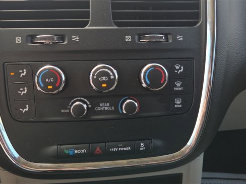 Used 2017 Dodge Grand Caravan SE w/ Power Window Group image 23