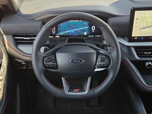 Used 2025 Ford Explorer ST image 21
