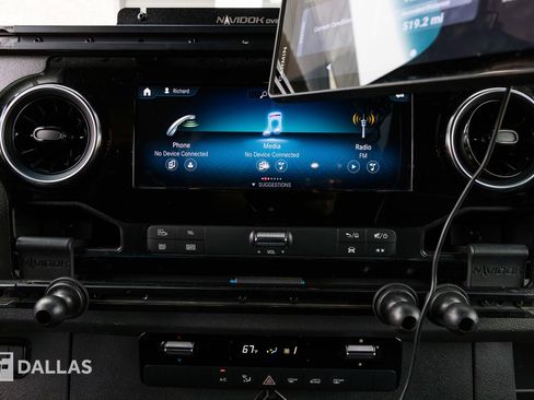 Used 2022 Mercedes-Benz Sprinter 2500 image 35