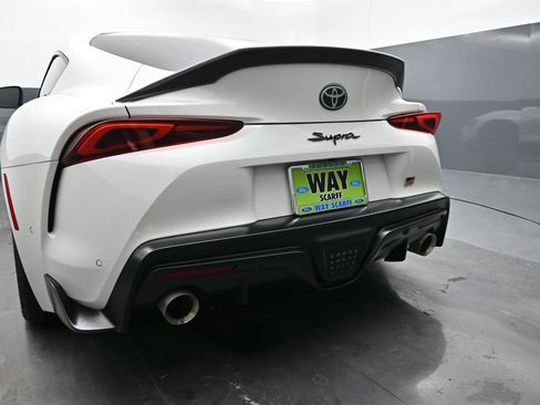 Used 2021 Toyota Supra image 9