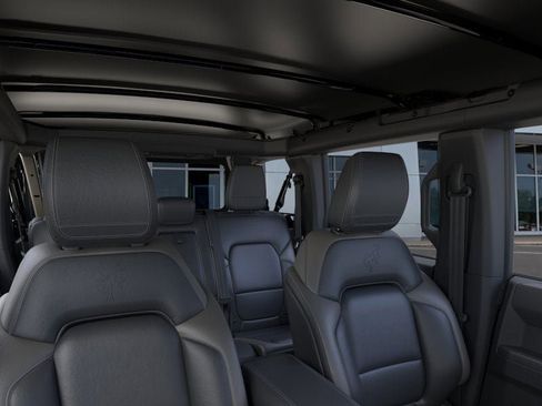 New 2026 Ford Bronco Outer Banks w/ Sasquatch Package image 12