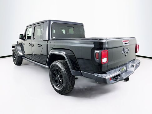 Used 2022 Jeep Gladiator Sport image 5