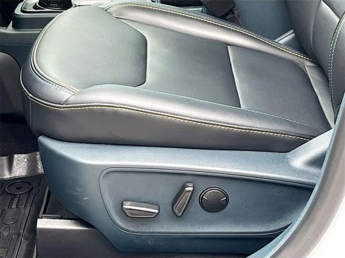 Used 2025 Ford Maverick Lobo image 19