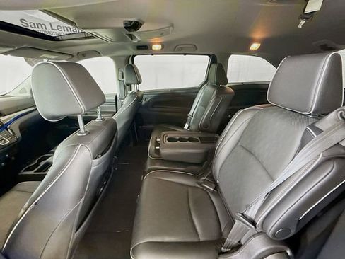 Used 2022 Honda Odyssey Elite image 23