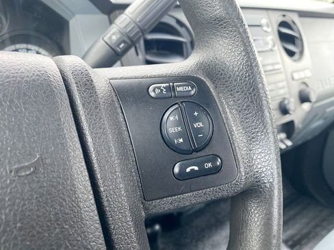 Used 2015 Ford F550 4x4 Regular Cab Super Duty image 27