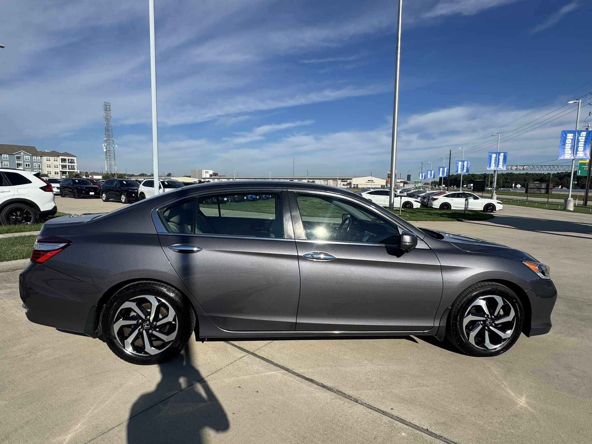 Used 2016 Honda Accord EX-L image 9