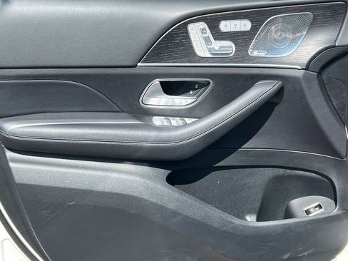 Used 2023 Mercedes-Benz GLS 450 4MATIC image 17
