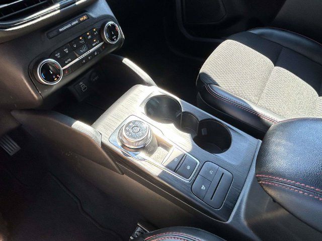 Used 2025 Ford Escape ST-Line Select AWD/4WD image 26