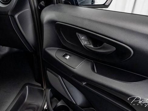 Used 2022 Mercedes-Benz Metris image 33