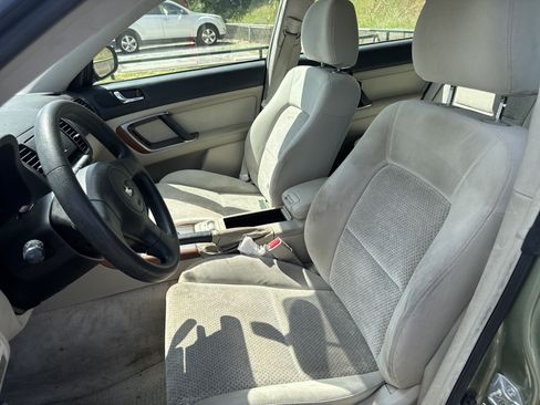Used 2005 Subaru Outback 2.5i AWD/4WD image 19