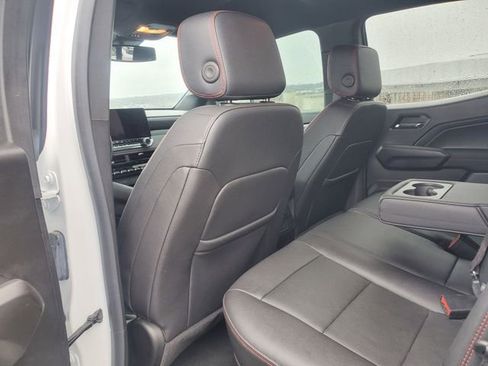 Certified 2023 Chevrolet Colorado Z71 w/ Z71 Convenience Package 2 image 13