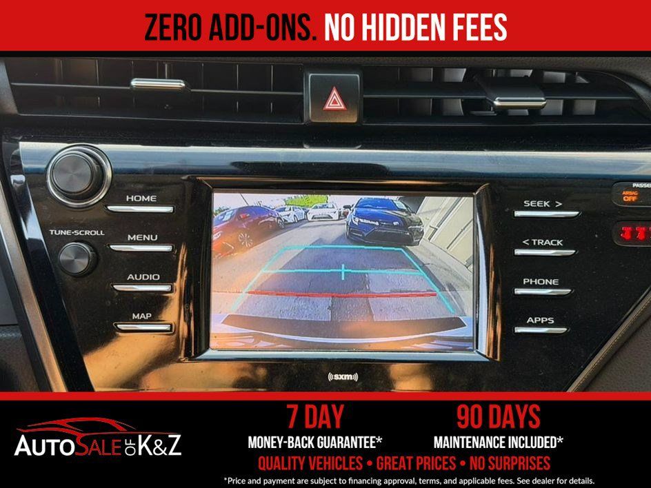 Used 2020 Toyota Camry SE FWD image 29