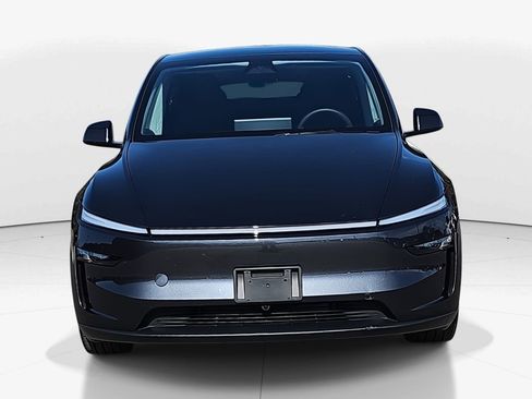 Used 2026 Tesla Model Y Premium image 8