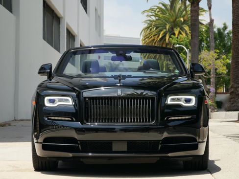 Used 2019 Rolls-Royce Dawn image 16