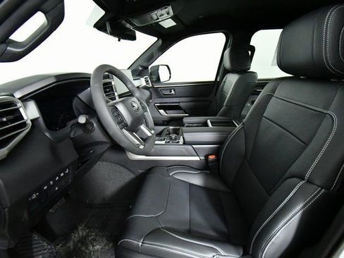 New 2026 Toyota Tundra Limited AWD/4WD image 5