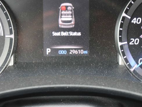 Certified 2021 Toyota Highlander LE image 11