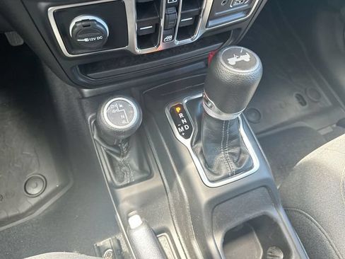 Used 2024 Jeep Wrangler Unlimited Sport AWD/4WD image 21