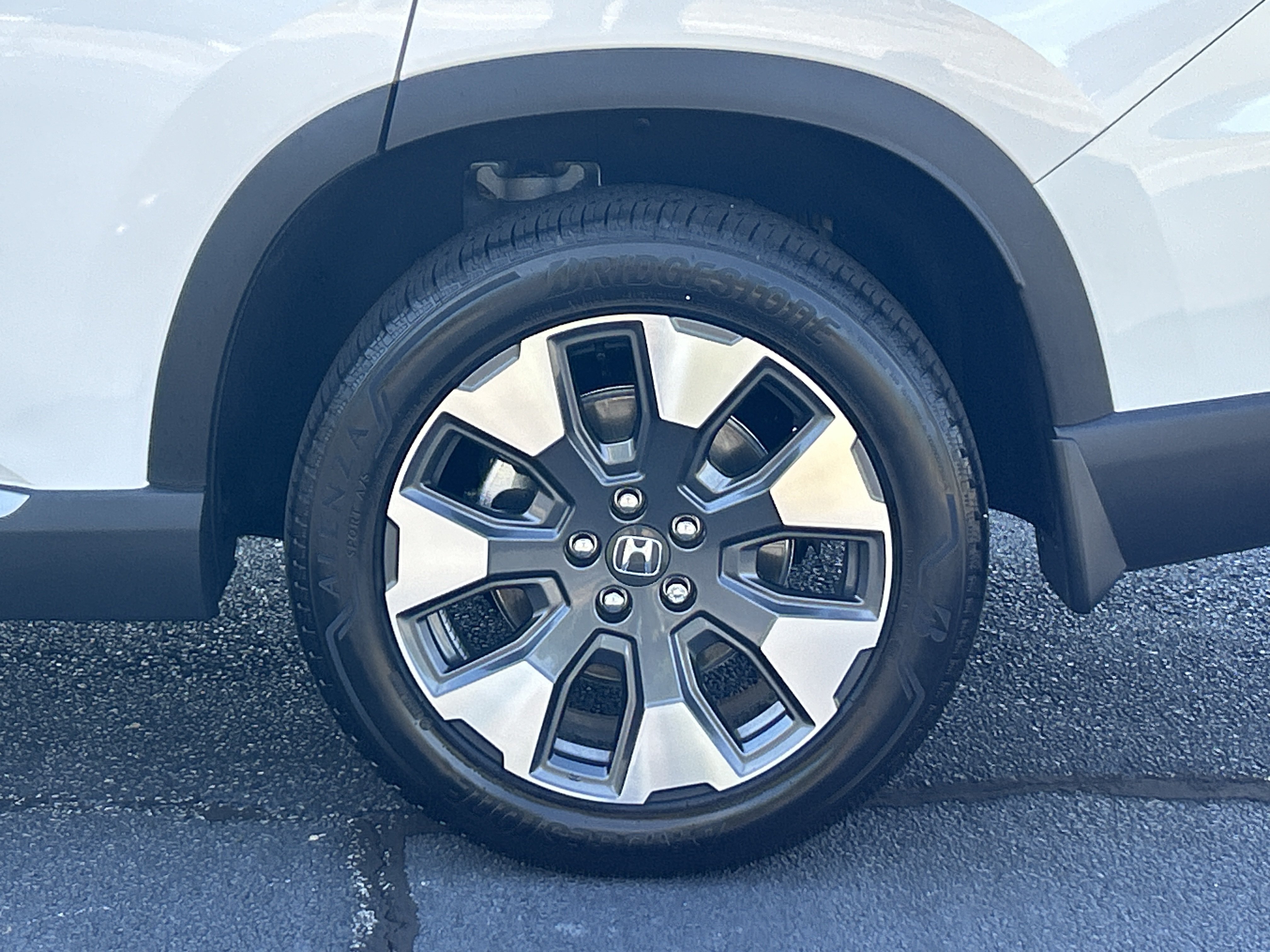 Used 2026 Honda Pilot Elite image 35