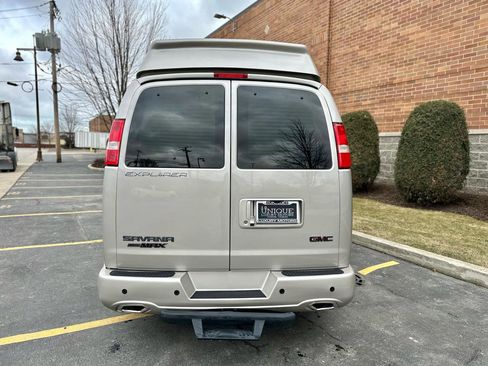 Used 2023 GMC Savana 2500 RWD image 15